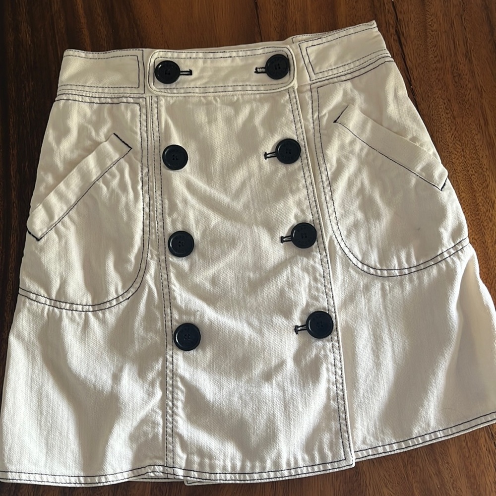 Cute Marc Jacobs Cotton Denim Mini Skirt! Size 2 (but fits like a 6)